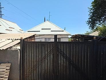 дом на продаж: Продаю 2 дома по 8 соток.район чекиш ата. можно отдельно. 1 дом с — 1
