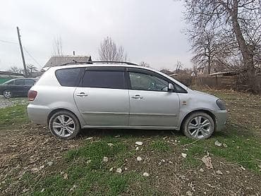 Toyota Ipsum: 2002 г., 2.4 л, Автомат, Бензин, Минивэн