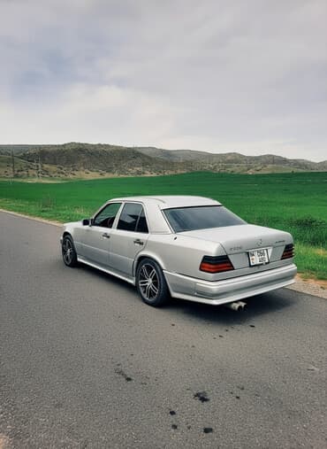 Mercedes-Benz E-Class: 1994 г., 3.2 л, Автомат, Бензиновая, Седан at lalafo.kg Mercedes-Benz E-Class: 1994 г., 3.2 л, Автомат, Бензиновая, Седан