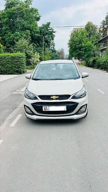 Продажа авто: Chevrolet Spark: 2018 г., 1 л, Автомат, Бензин, Хэтчбэк — 1