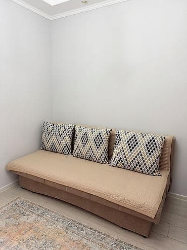 каракол продаю квартиру: 2 комнаты, 32 м², Индивидуалка, 3 этаж, Косметический ремонт — 10
