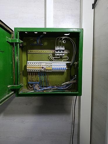 цена скважины на воду: Электрические работы сантехнические работы большой опыт работает — 8