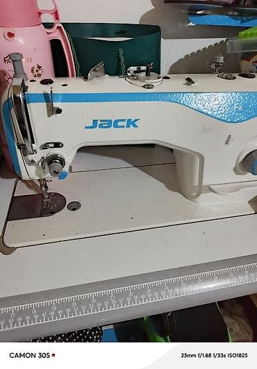 Швейная машина Jack, Вышивальная, Полуавтомат
