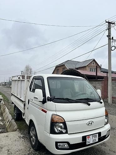борт на портер 1: Hyundai Porter: 2017 г., 2.5 л, Автомат, Дизель — 2