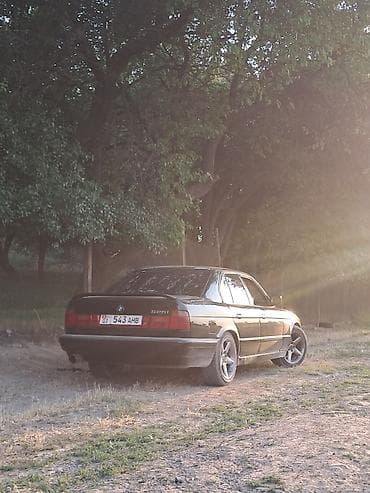 Транспорт: BMW 5 series: 1991 г., 2 л, Механика, Бензин, Седан — 3