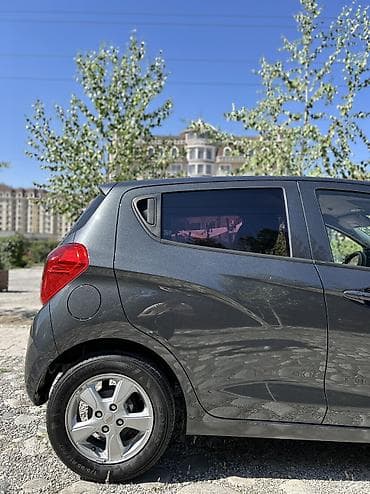 сед: Chevrolet Spark: 2019 г., 1 л, Автомат, Бензин, Седан — 9