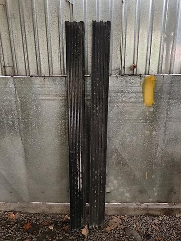 Пороги/подножка от TLC 200. При желании можно установить на другие