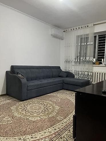 Батирлер: 🏡 СРОЧНО продаётся 1-комнатная квартира 📍 Район: 5 мкр, Бишкек — 1