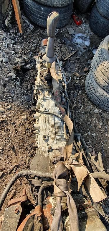 mitsubish: Решетка радиатора Mitsubishi 2002 г., Б/у, Оригинал — 6