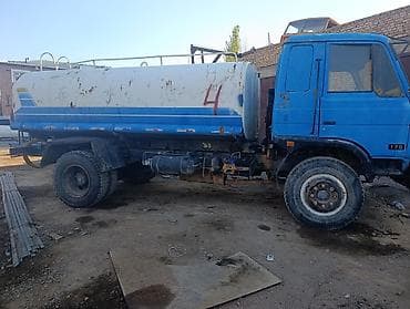 эвакуаторы грузовой: Автоцистерна (вакуумная/водовоз) - Шасси: капотный грузовик, 2 оси — 9