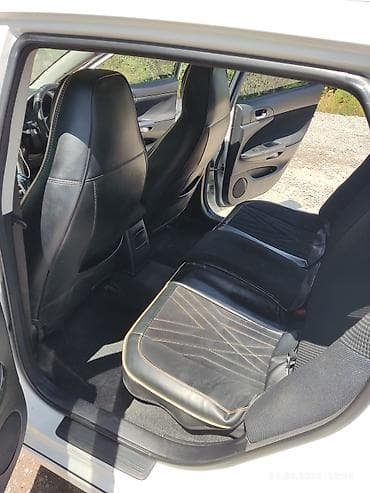 Toyota Caldina: 2005 г., 2 л, Автомат, Бензин, Универсал — 7
