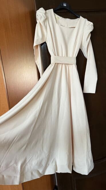 платья на прокат больших размеров: Вечернее платье, Длинная модель, С рукавами, S — 5