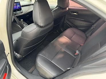 prius plus: Toyota Corolla: 2019 г., 1.8 л, Вариатор, Гибрид, Седан — 9