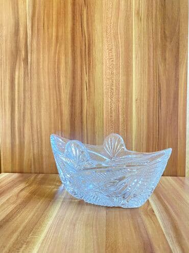 хрусталь ваза: За весь комплект, как на главном фото. Состоянии отличное, оригинал — 4