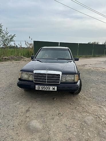 Mercedes-Benz W124: 1989 г., 2 л, Механика, Бензин, Седан — 3