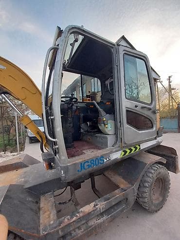 подставка для светов: Экскаватор, 2018 г., Колесный — 9