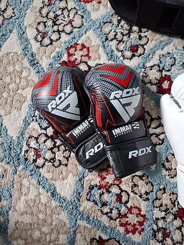 перчатки варатарские: Набор экипировки для единоборств: 1) Боксерские перчатки GREEN HILL — 5