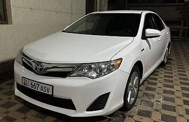elgrand e51: Toyota Camry: 2014 г., 2.5 л, Вариатор, Гибрид, Седан — 1