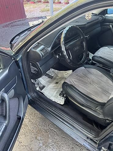 Унаа: Audi A6: 1995 г., 2 л, Кол менен иштөөчү, Бензин, Седан — 8