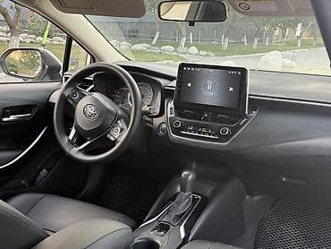 Toyota Corolla: 2019 г., 1.8 л, Вариатор, Гибрид, Седан — 7