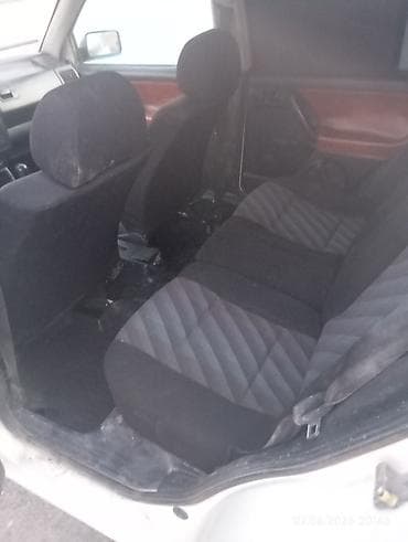 yuan up: Volkswagen Golf: 1994 г., 1.8 л, Механика, Бензин, Универсал — 4