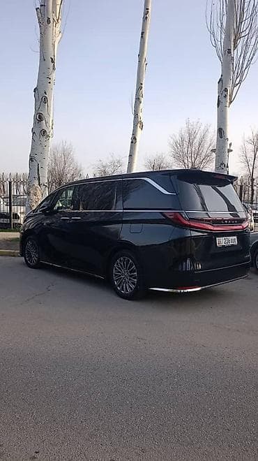 Кызматтар: Минивэн, Баруучу жер: Манас аэропорту, Орундардын саны: 6, Лицензия №: 00B009420 — 9
