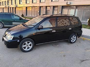 гранд хайландер: Toyota Gaia: 2000 г., Минивэн — 6