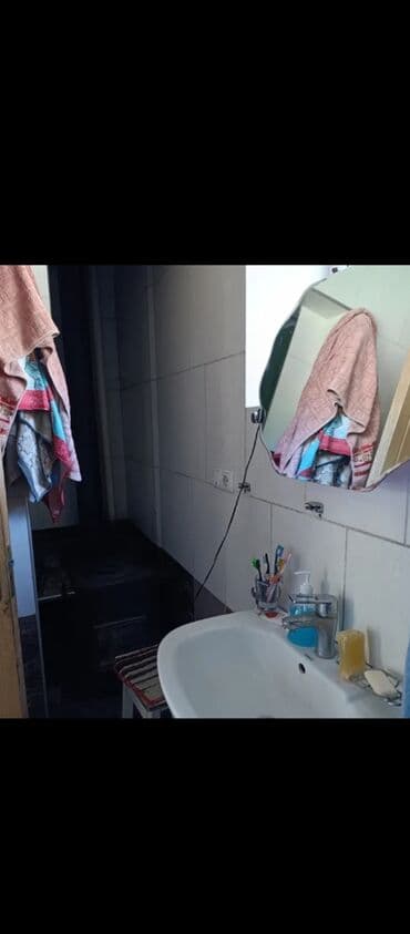 купить дом в кыргызстане: 70 м², 3 бөлмө, Забор, тосулган — 3