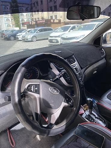 Продажа авто: Hyundai Solaris: 2016 г., 1.4 л, Автомат, Бензин, Седан — 3