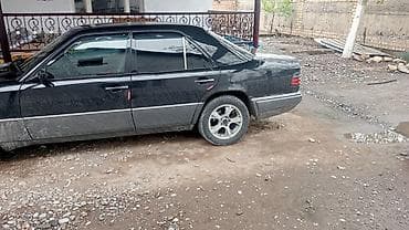 Mercedes-Benz W124: 1994 г., 3.2 л, Автомат, Бензин, Седан — 9