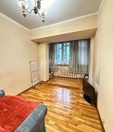 место для бизнеса: 4 комнаты, 84 м², 106 серия улучшенная, 6 этаж, Косметический ремонт — 2