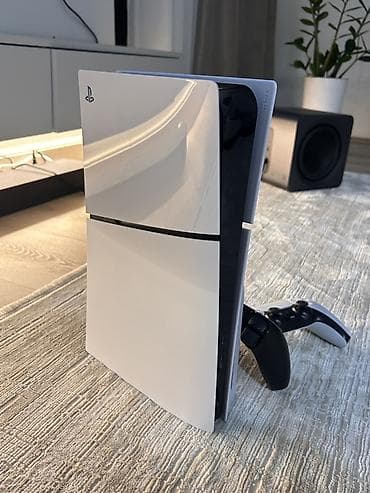 Видеоигры и приставки: Продается Sony PlayStation 5 Slim в самом лучшем состоянии вообще не — 2