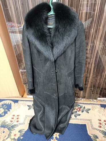 дубленка короткая: Женское длинное пальто-дублёнка, цвет черный. Характеристики: - — 4