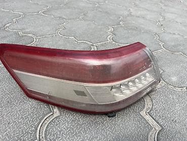 Унаа тетиктери: Арткы сол стоп-сигнал Toyota 2010 г., Колдонулган, Оригинал, АКШ — 1