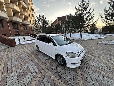 тайота кресто: Toyota Ipsum: 2001 г., 2.4 л, Автомат, Бензин, Минивэн — 1