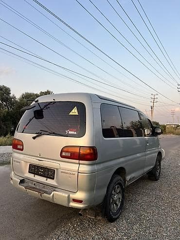 бампер мер 124: Mitsubishi Delica: 1996 г., 2.4 л, Автомат, Газ, Минивэн — 3