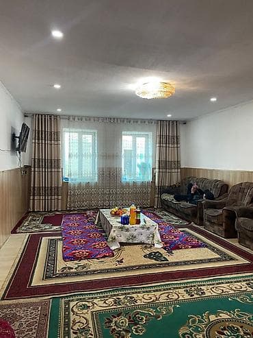 воост: Срочно срочно Продается дом с просторным крытым двором и гаражными — 5