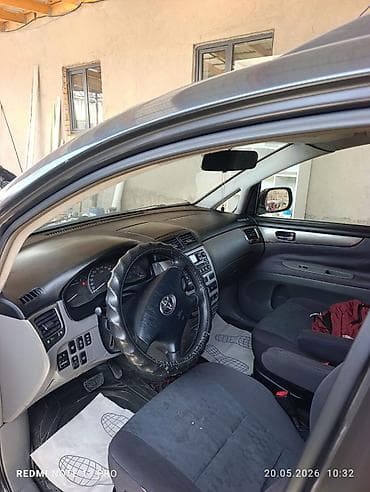 corolla: Toyota Avensis Verso: 2002 г., 2 л, Автомат, Бензин, Минивэн — 9