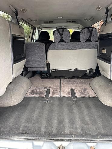 Mitsubishi Space Gear: 2002 г., 3 л, Автомат, Бензин, Минивэн — 7