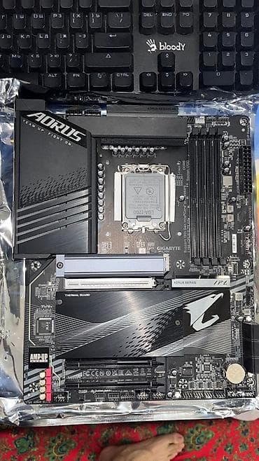 arc b580: Материнская плата для ПК, Новый, Gigabyte, LGA1700, ATX — 10