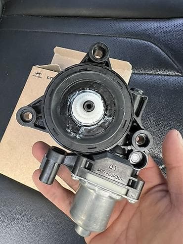 key maker: Автозапчасти Hyundai/Kia: 1. **Мотор стеклоподъёмника передней правой — 2