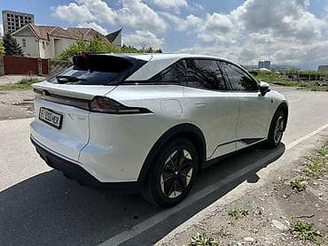 byd plus: Changan : 2025 г., 1.5 л, Гибрид — 5