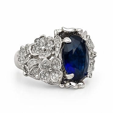 Кольцо из серебра 925 с сапфиром Эффектное серебряное кольцо с