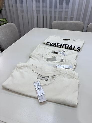 ресторация одежды: Футболка ESSENTIALS Fear of God Доступен только в XXL размере !!! — 1
