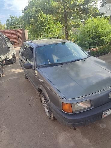 go park: Volkswagen Passat: 1990 г., 1.8 л, Универсал — 3
