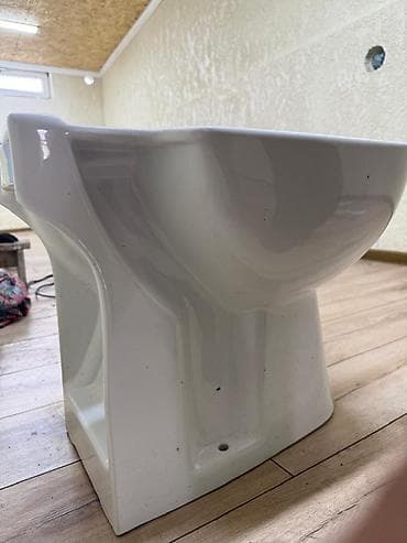 point b: Напольное биде из сантехнического фарфора - Тип установки: напольное — 2