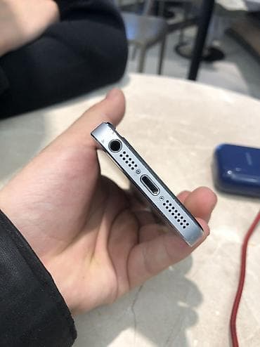 Google: IPhone 5s, Б/у, 16 ГБ — 4