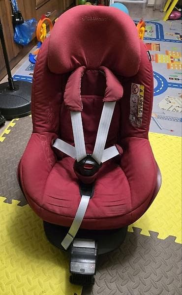 автокресло maxi cosi: Автокресло, цвет - Красный, Б/у — 1