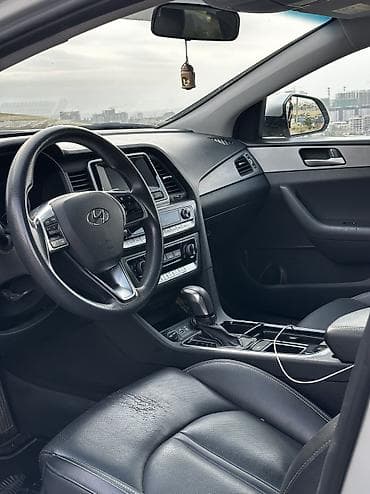 Hyundai Sonata: 2021 г., 2 л, Автомат, Газ, Седан — 10