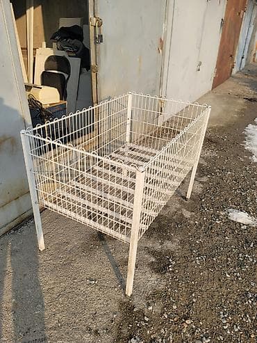 Продаю железную корзину разборную.
Стояла под вещи в магазине
